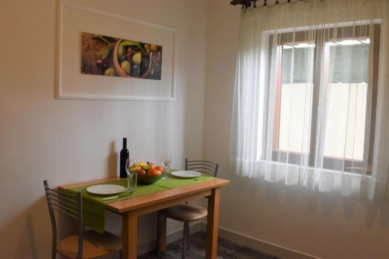 Villa Franka Bol Bagian luar foto